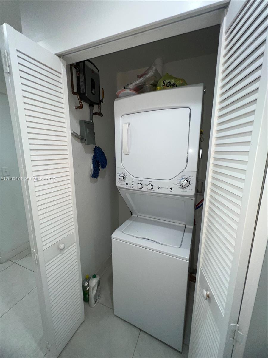 2954 NW 57th St # 2954