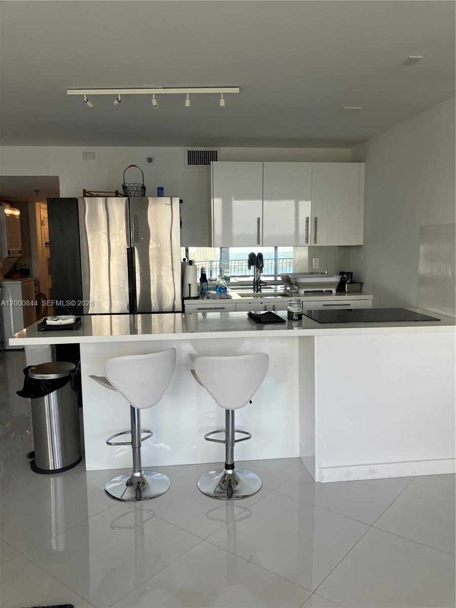 555 NE 15th St # 19K