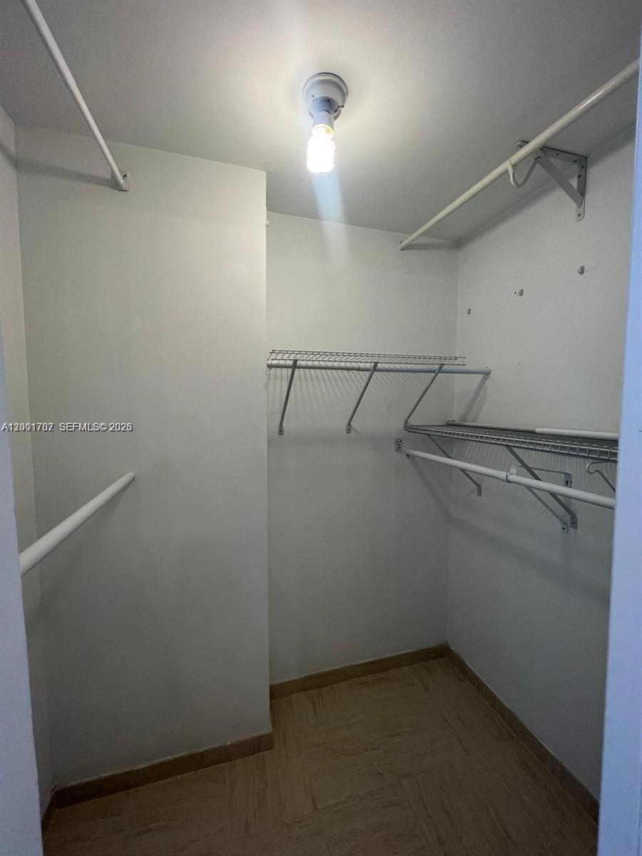 2425 SW 27th Ave # 907