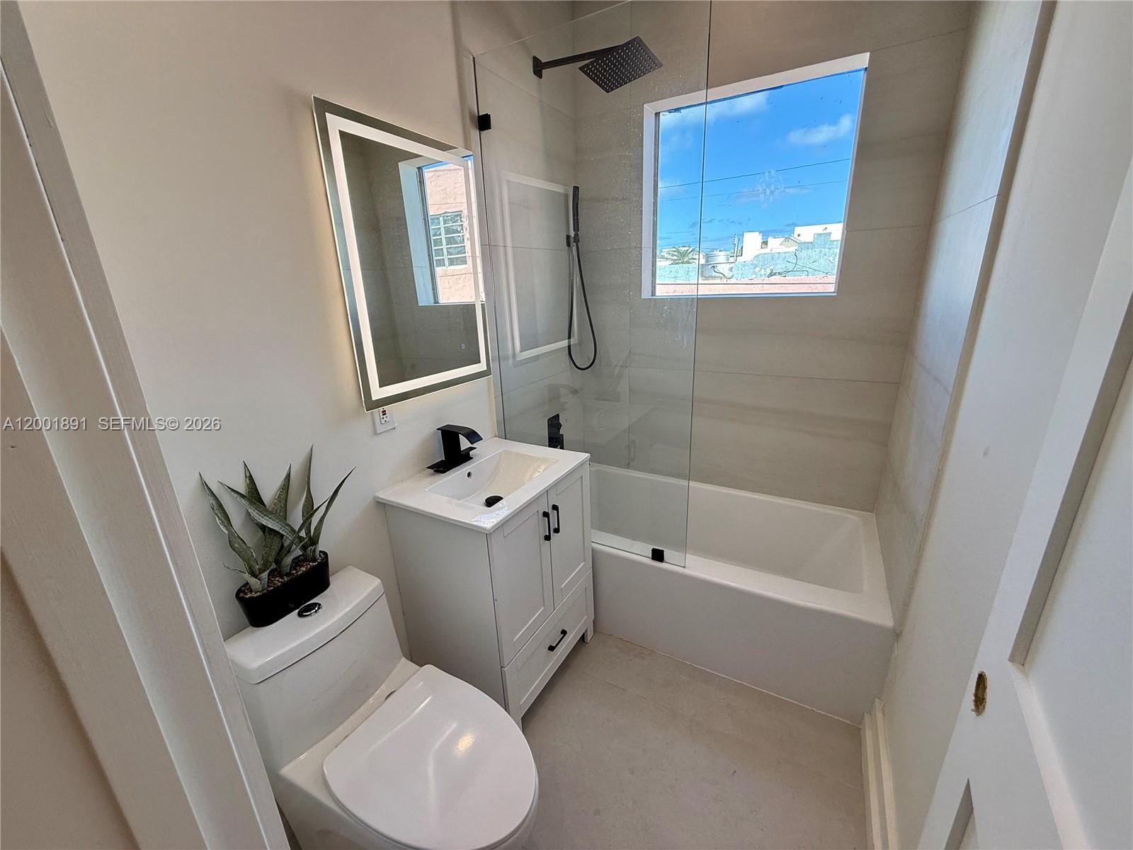 1535 West Ave # 5