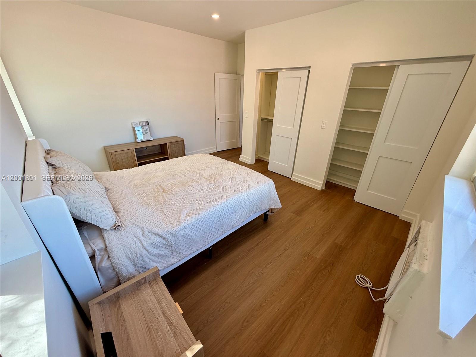 1535 West Ave # 5