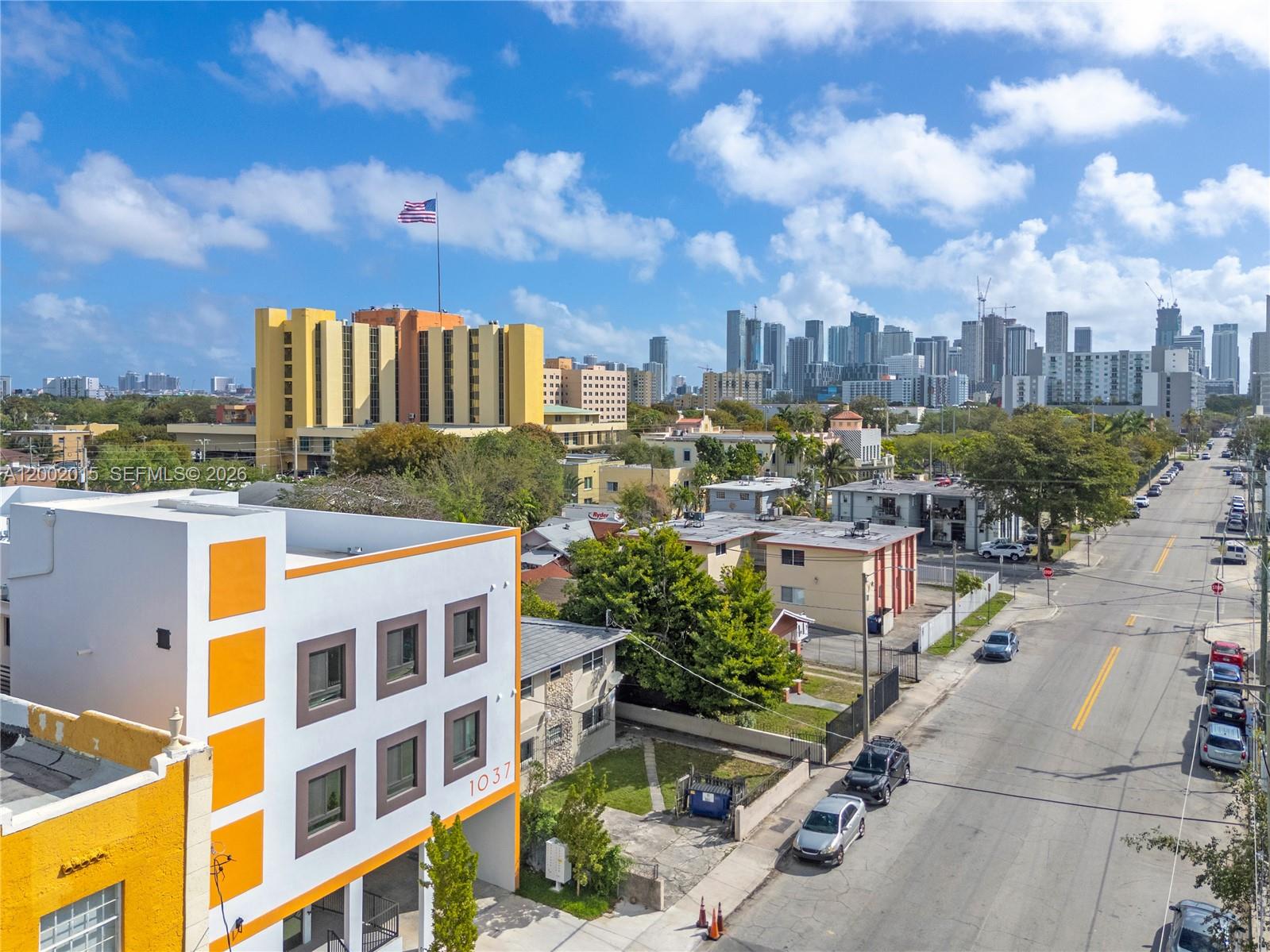 1037 NW 2nd St