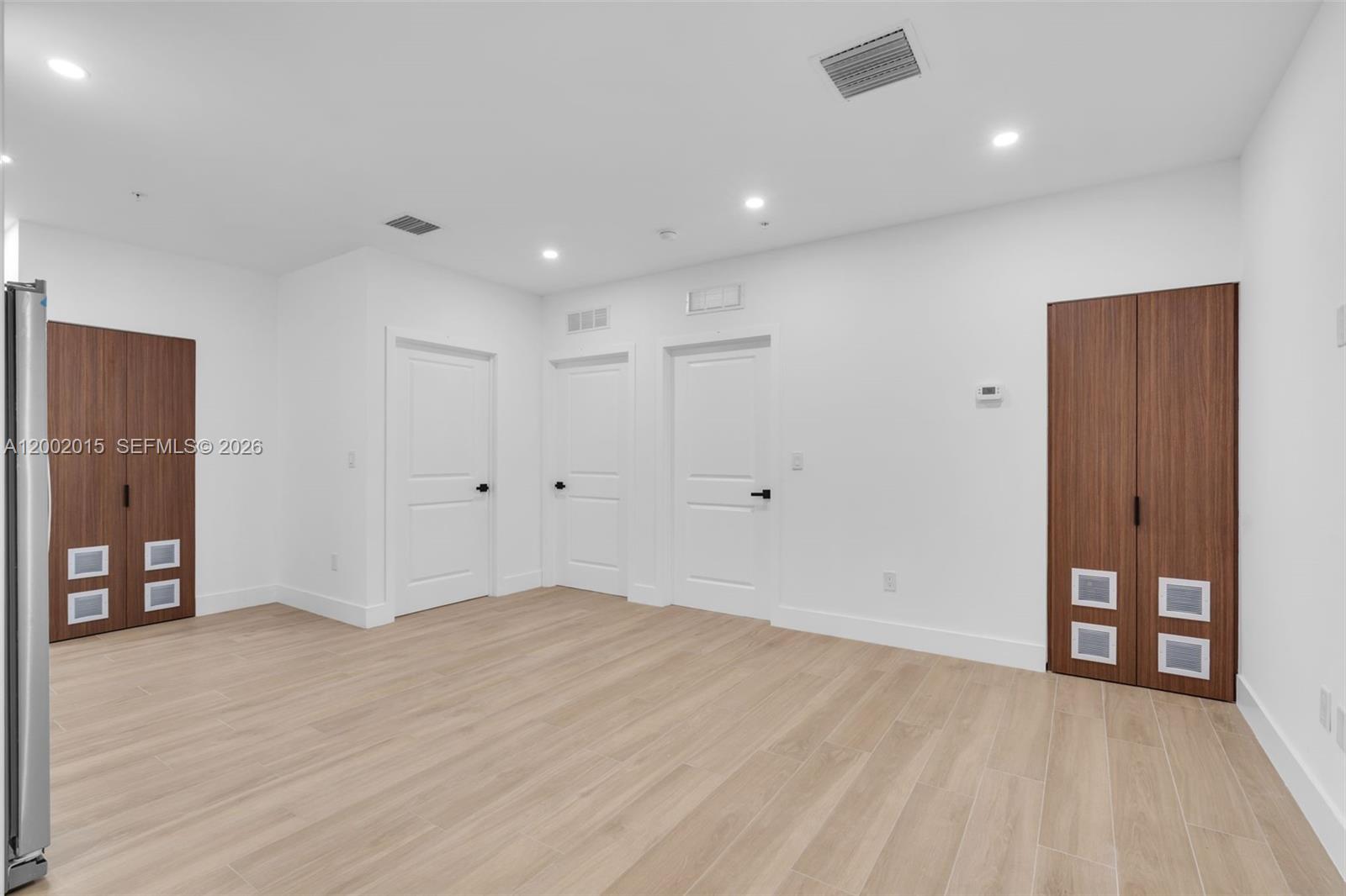 1037 NW 2nd St