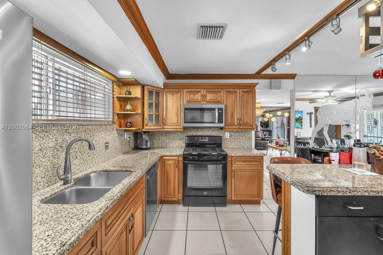 12310 SW 39th Terrace