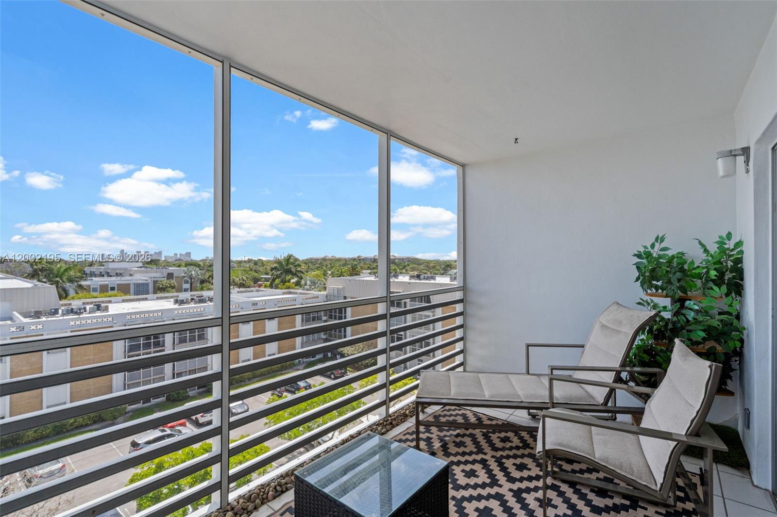 3050 NE 16th Ave # 605