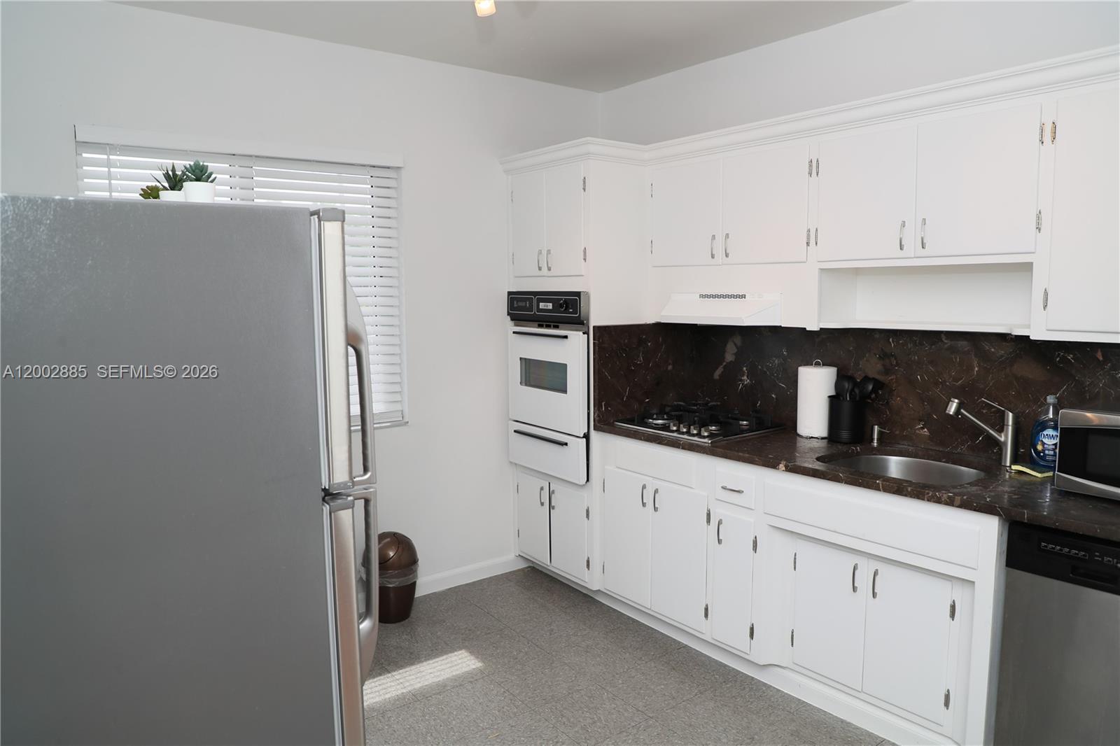 215 Antilla Ave # 3