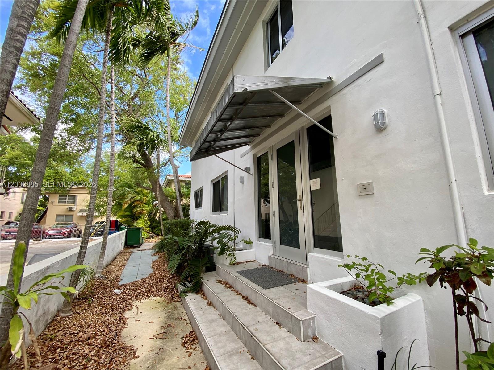 215 Antilla Ave # 3