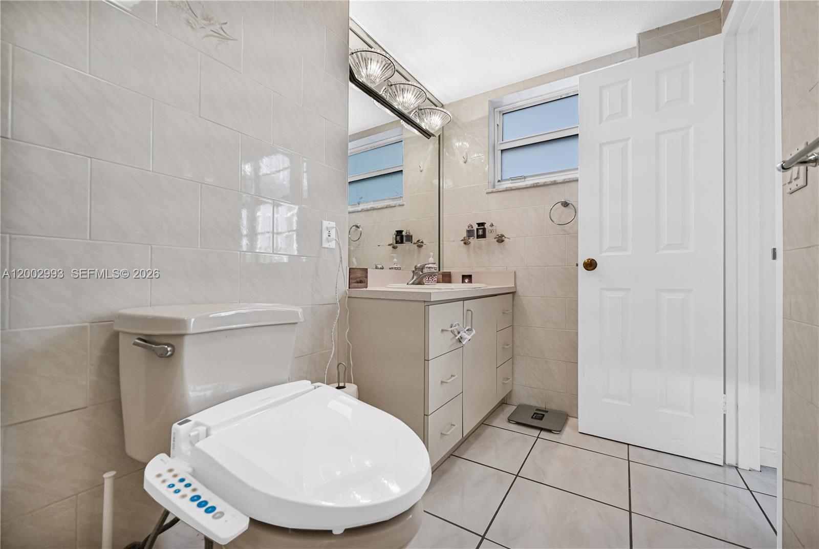 2829 Indian Creek Dr # 410