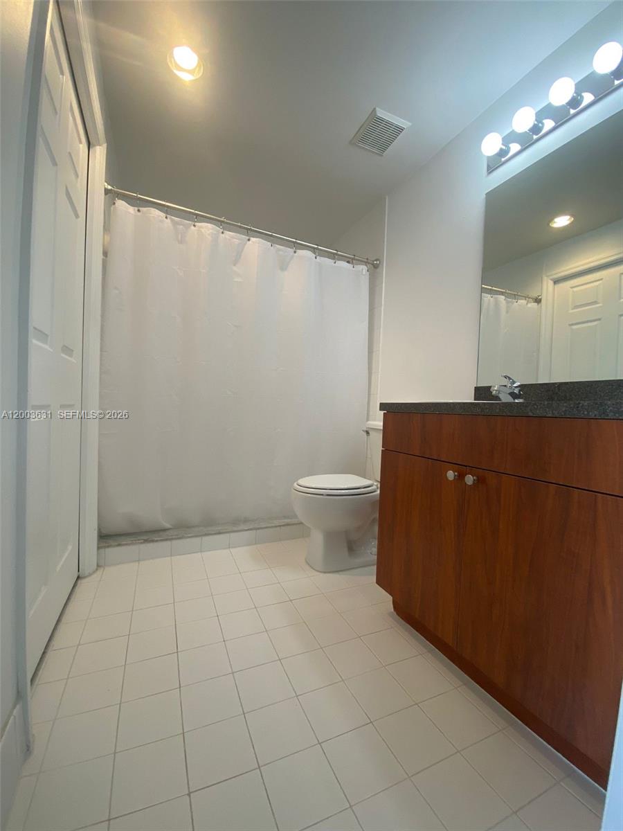 115 SW 11th St # 509
