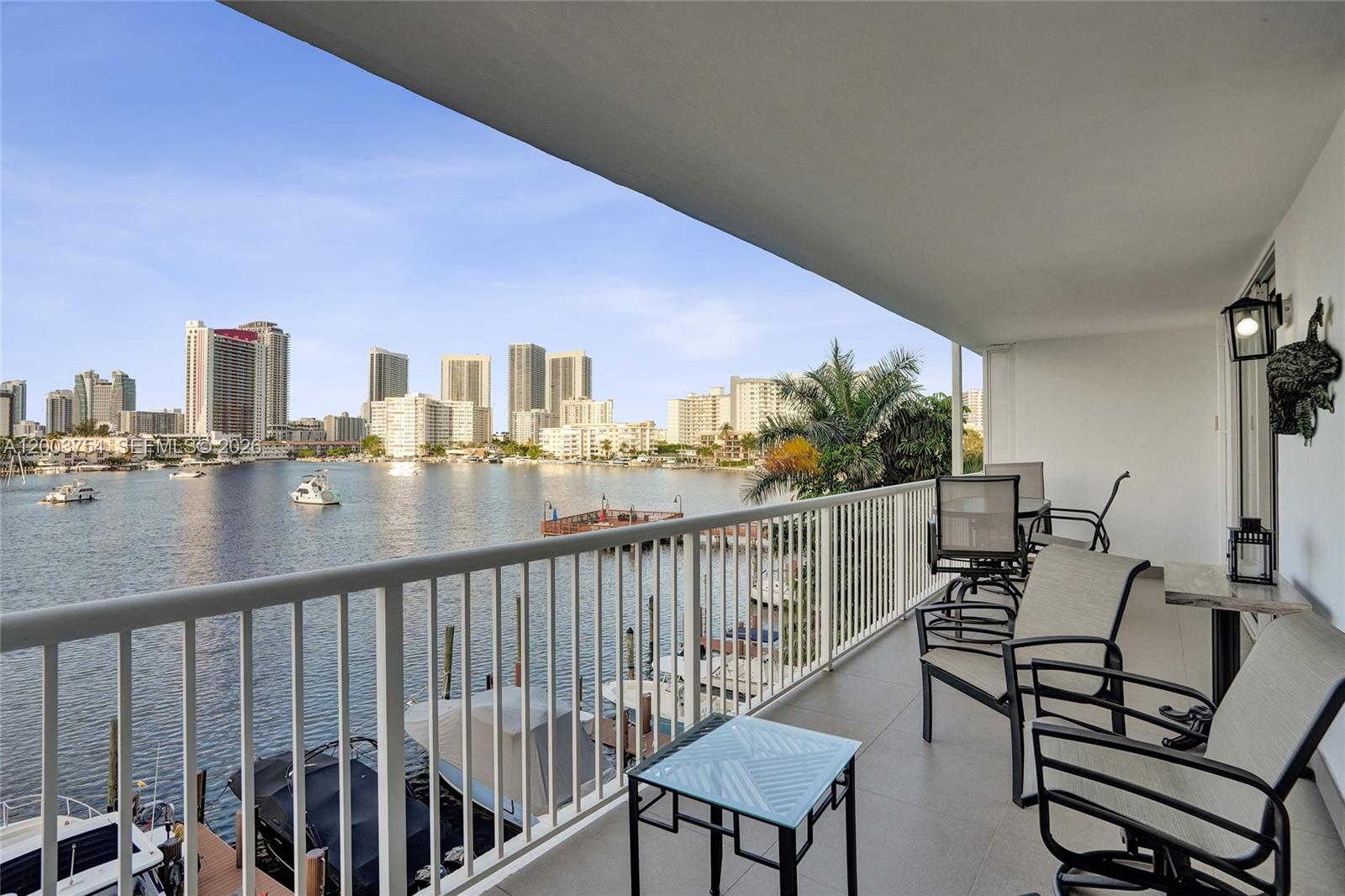 410 Golden Isles Dr # 408