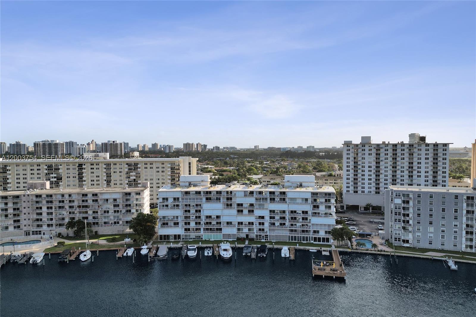 410 Golden Isles Dr # 408