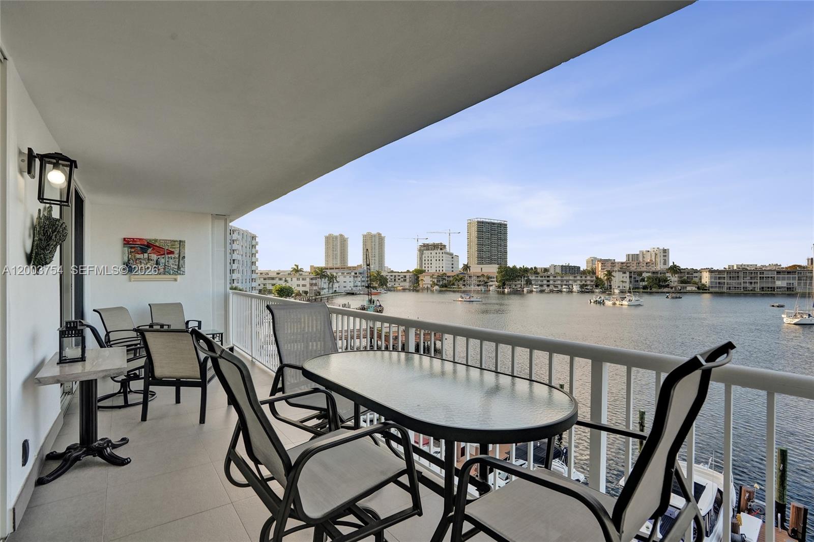410 Golden Isles Dr # 408