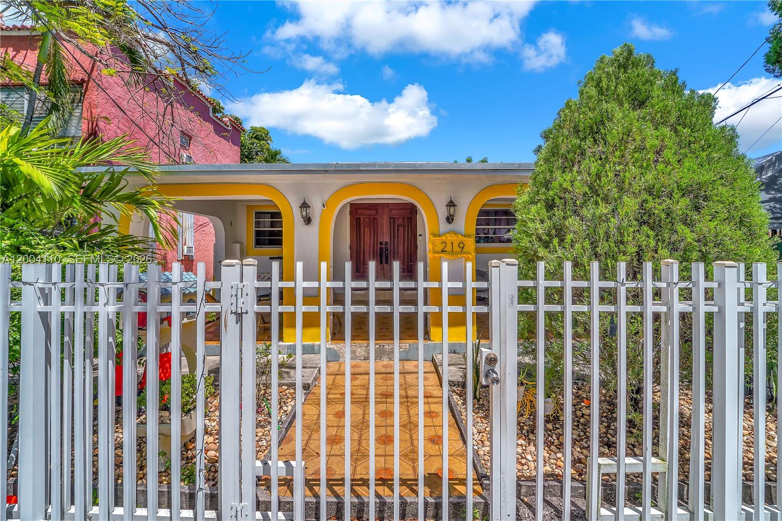 219 SW 6th Ave