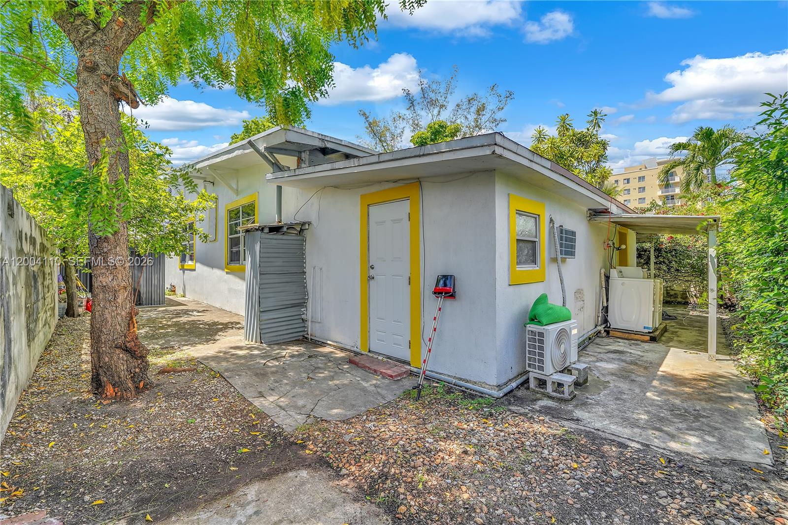 219 SW 6th Ave