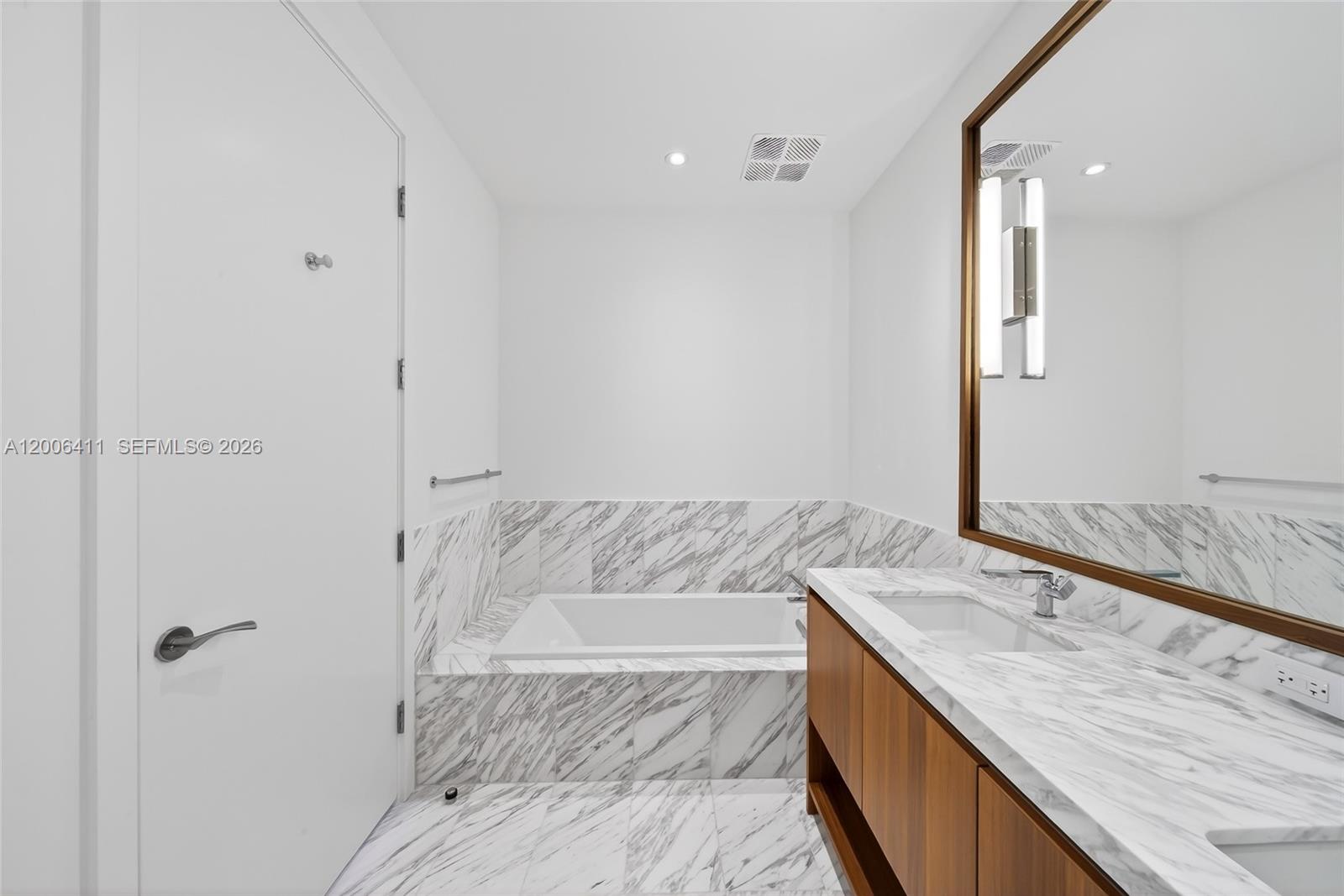 175 SE 25th Road # 1202