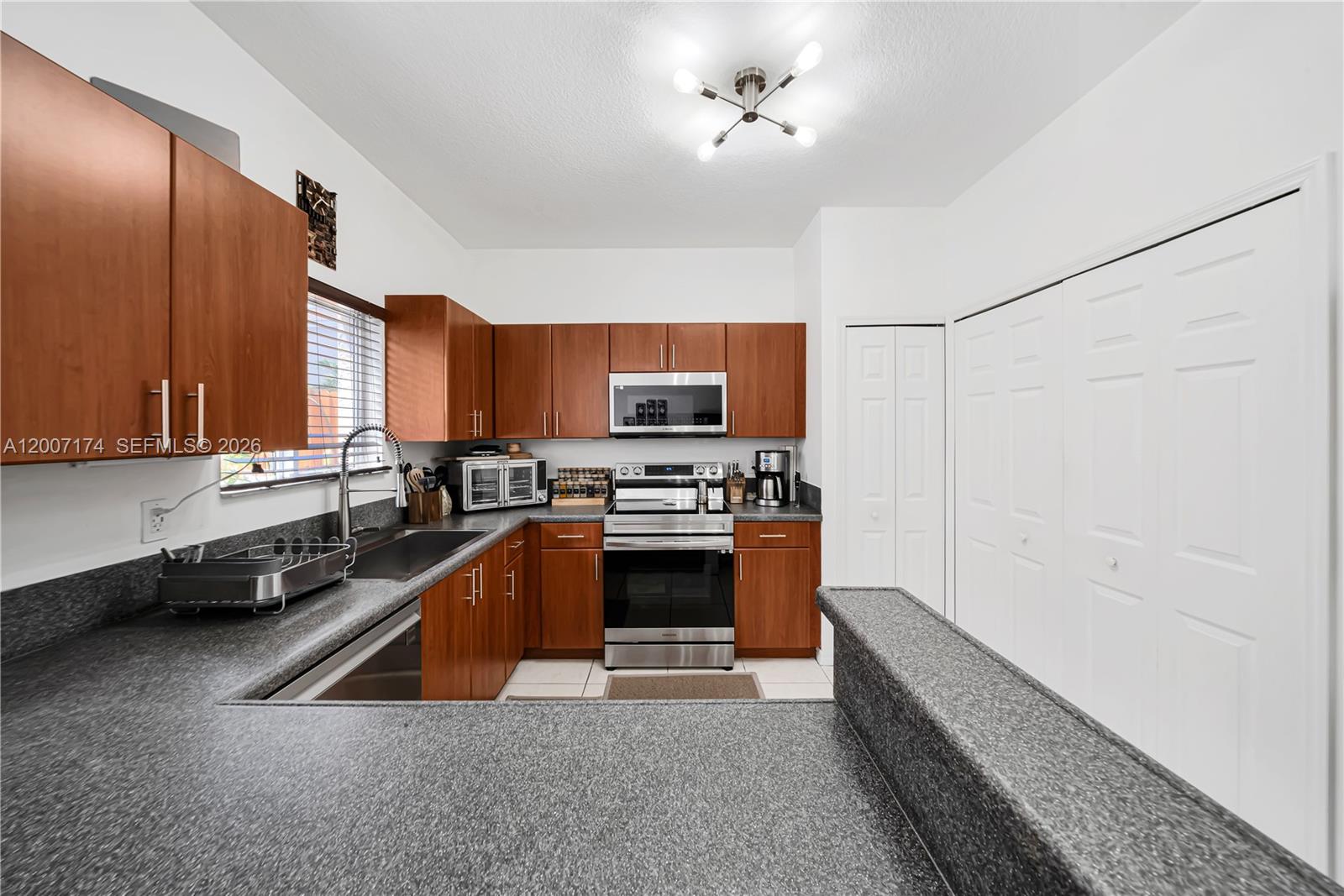 8331 SW 124th Ave # 14 Unit: 105-14