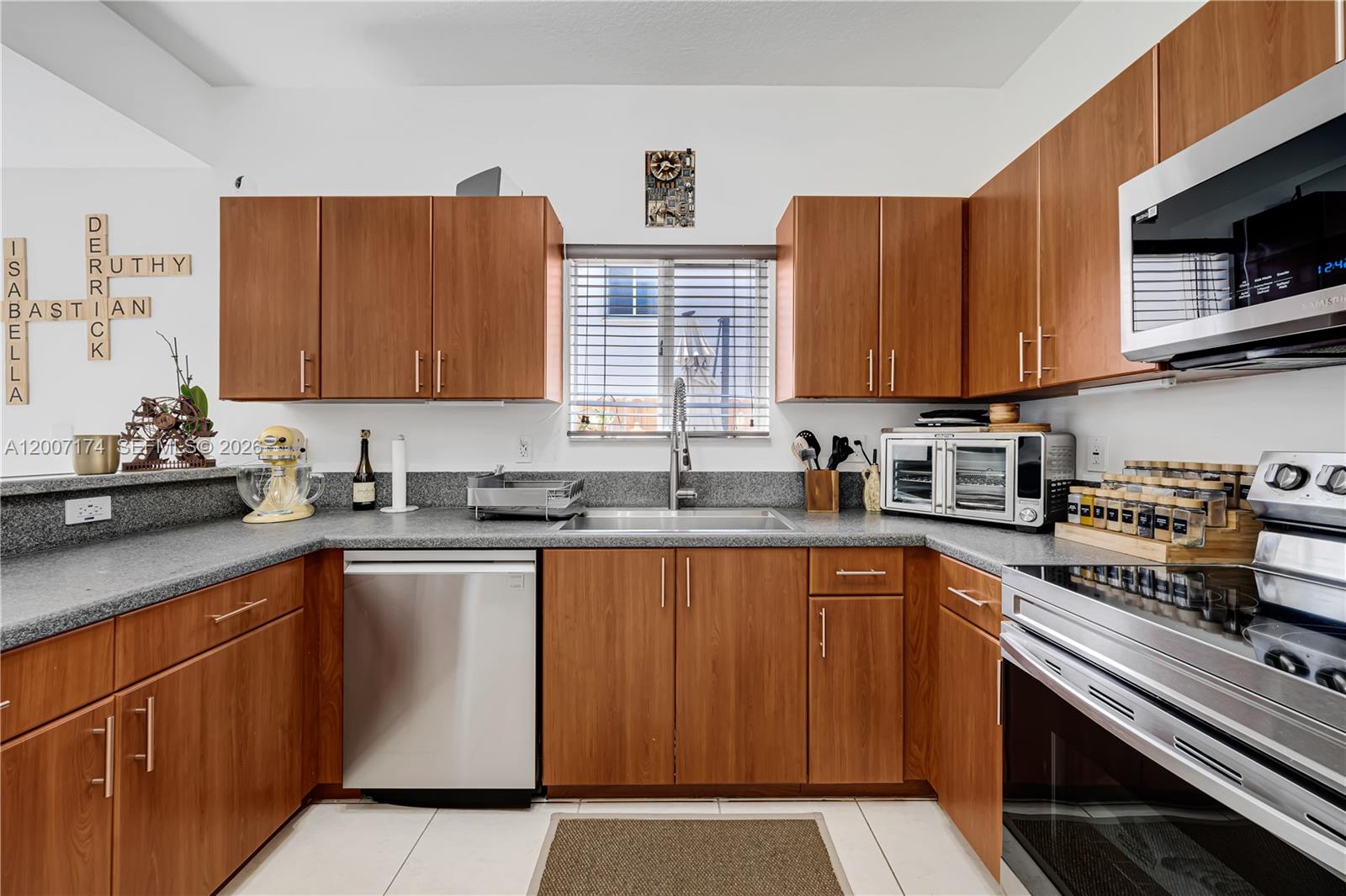 8331 SW 124th Ave # 14 Unit: 105-14