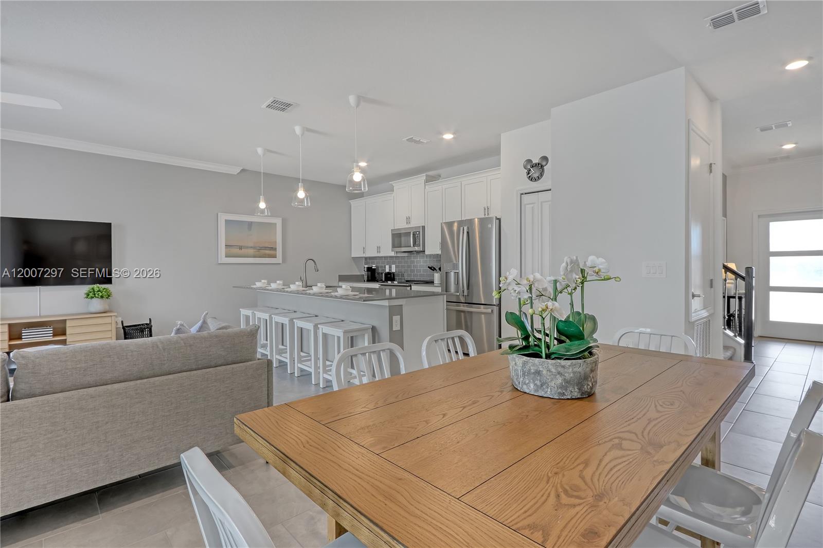 1136 Kingsbarn St