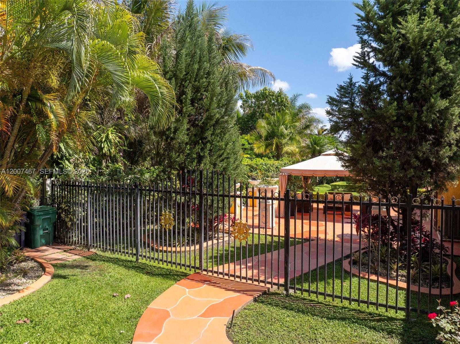 15860 SW 287th St