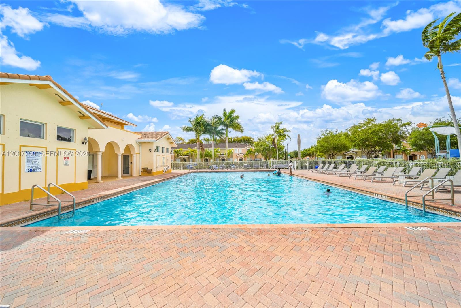 1158 SE 23rd Ave # 1158