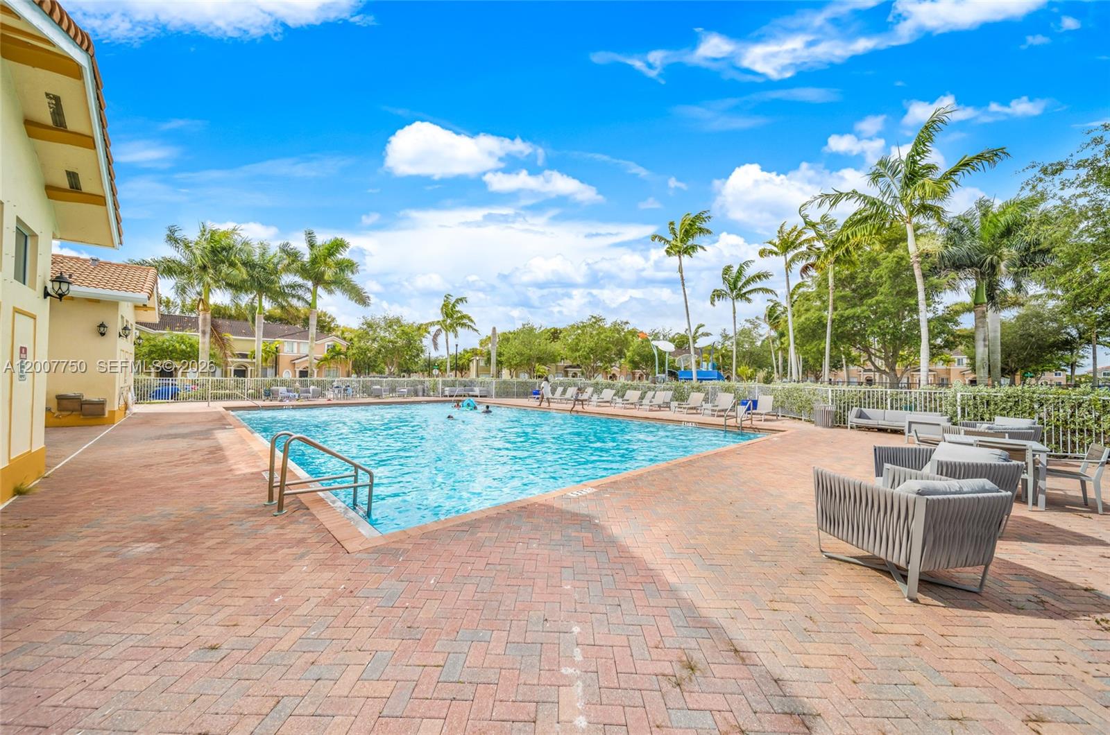 1158 SE 23rd Ave # 1158