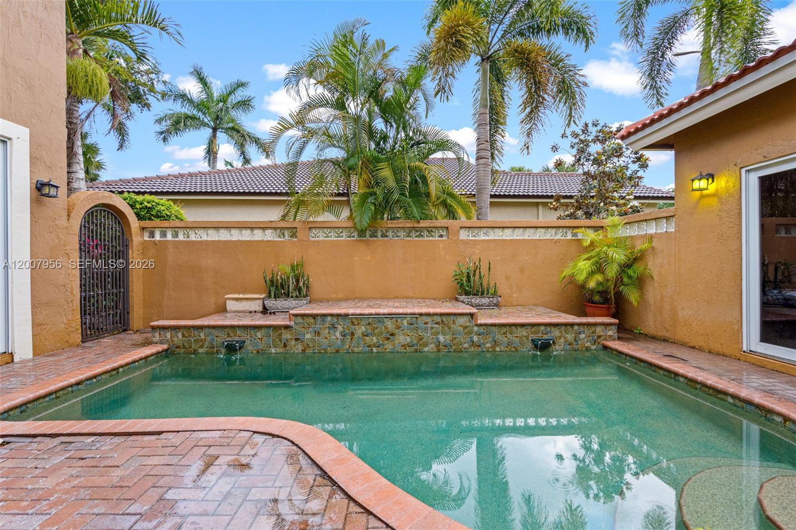 16403 Diamond Head Dr