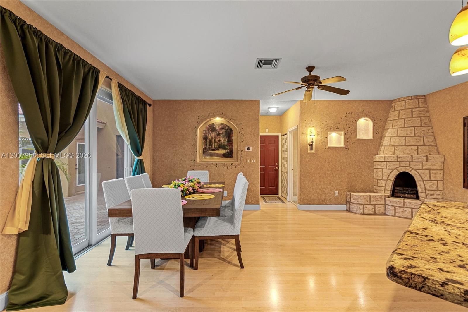 16403 Diamond Head Dr