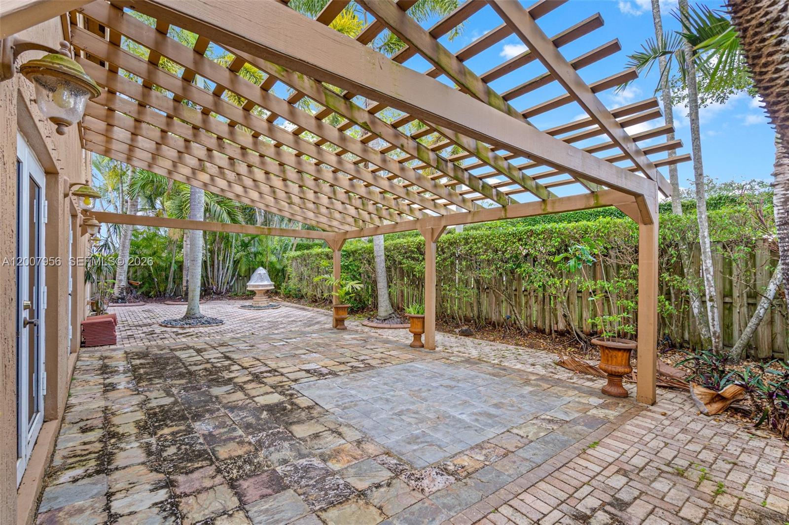 16403 Diamond Head Dr