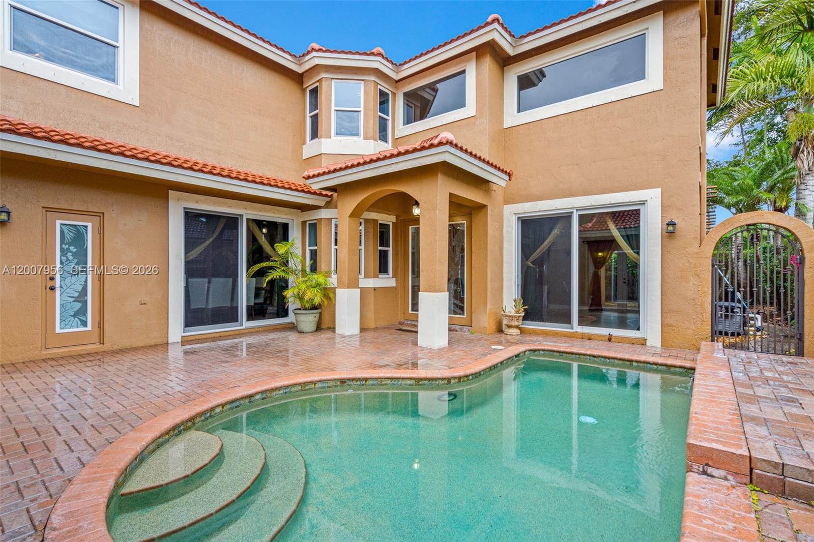 16403 Diamond Head Dr
