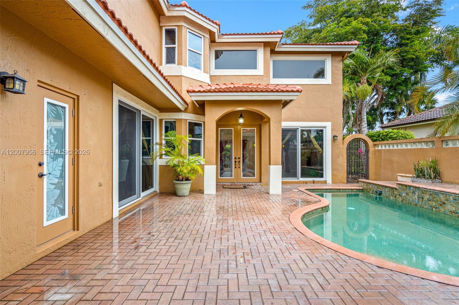 16403 Diamond Head Dr