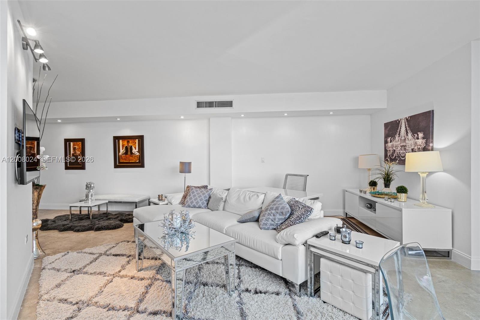 905 Brickell Bay Dr # 1830