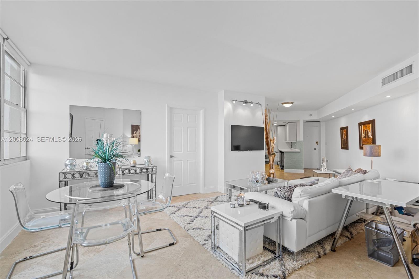 905 Brickell Bay Dr # 1830