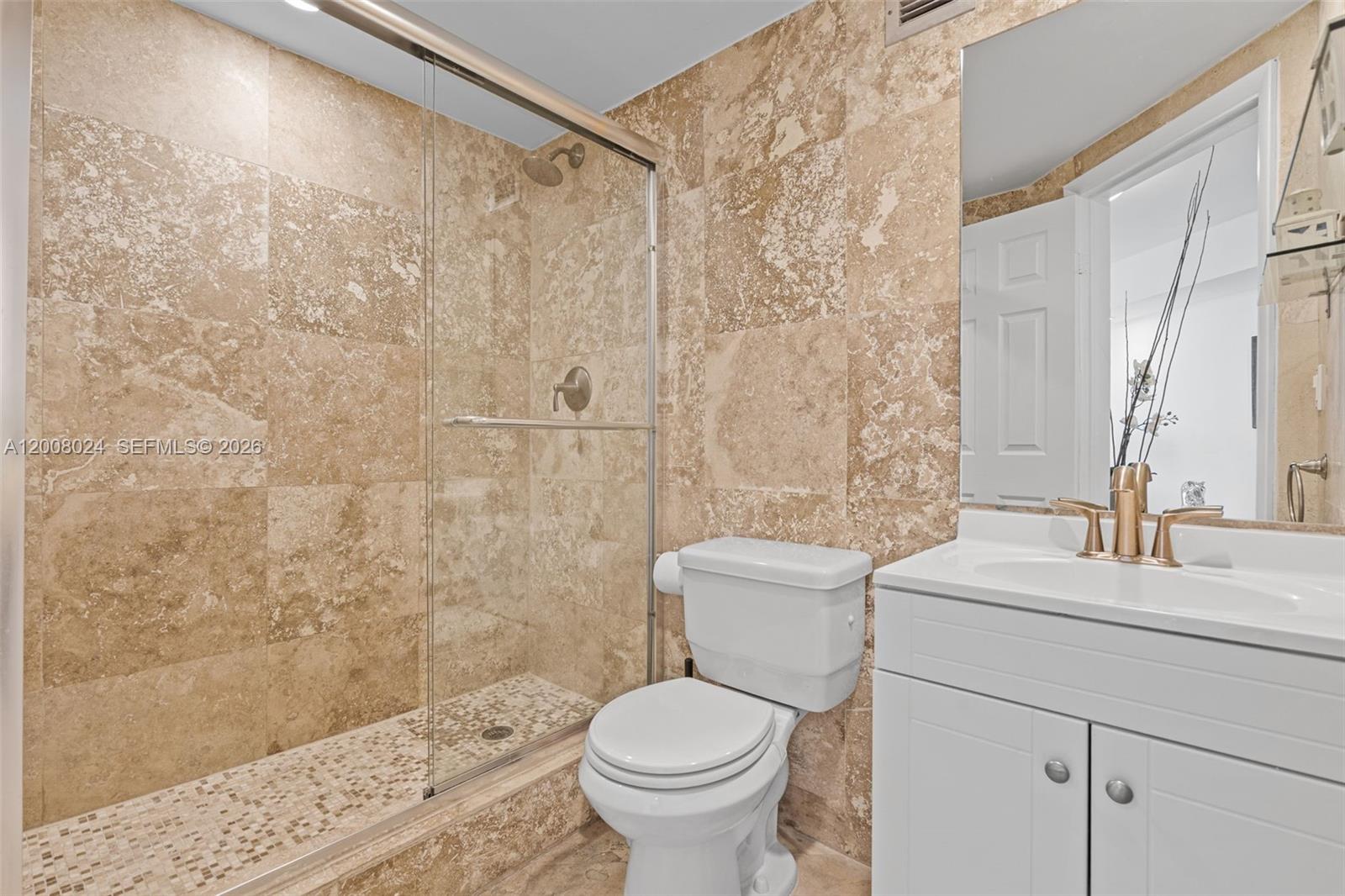 905 Brickell Bay Dr # 1830