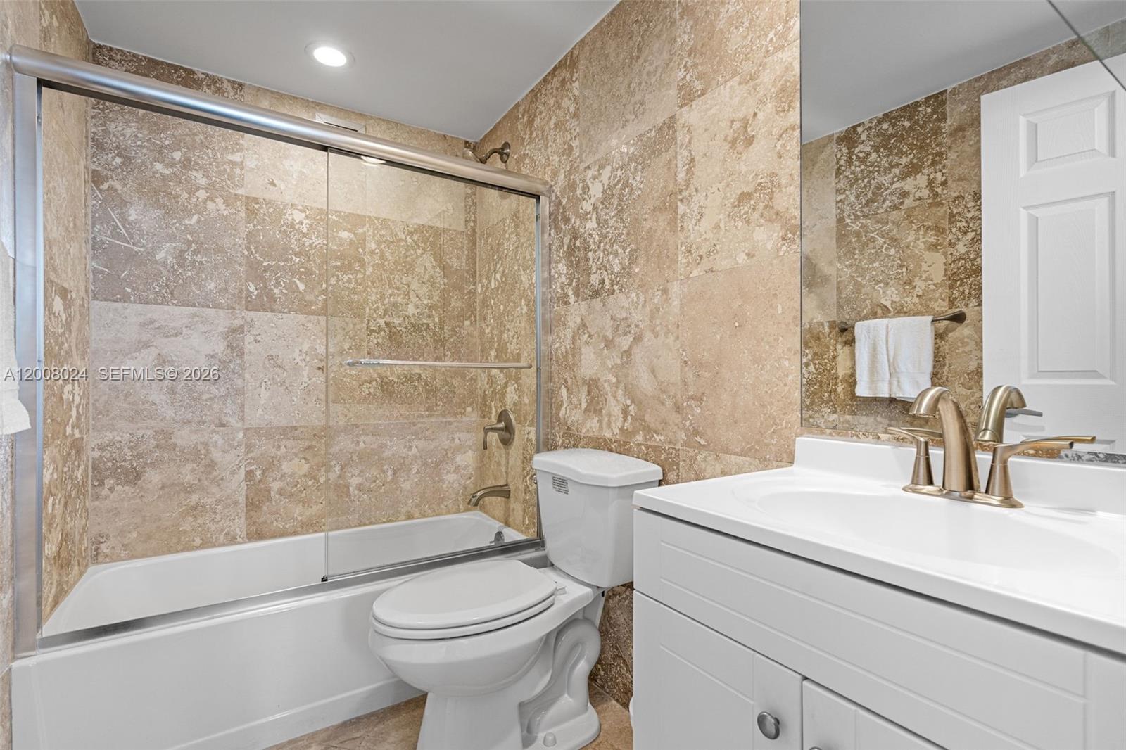 905 Brickell Bay Dr # 1830