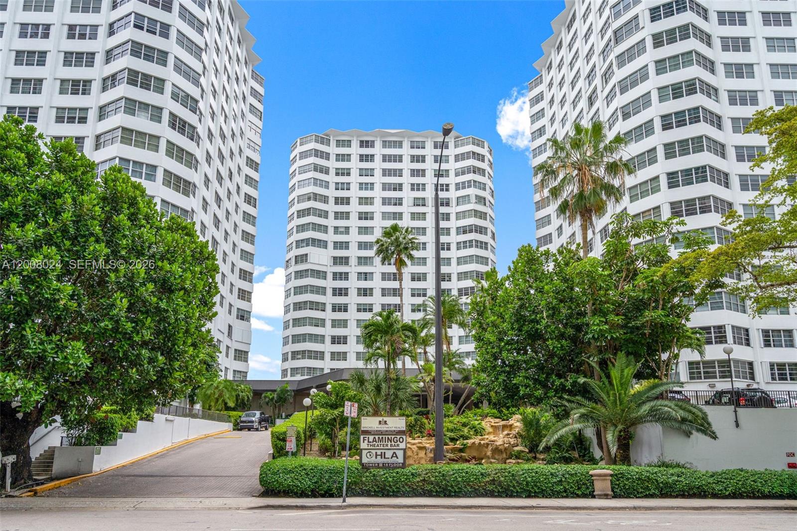 905 Brickell Bay Dr # 1830