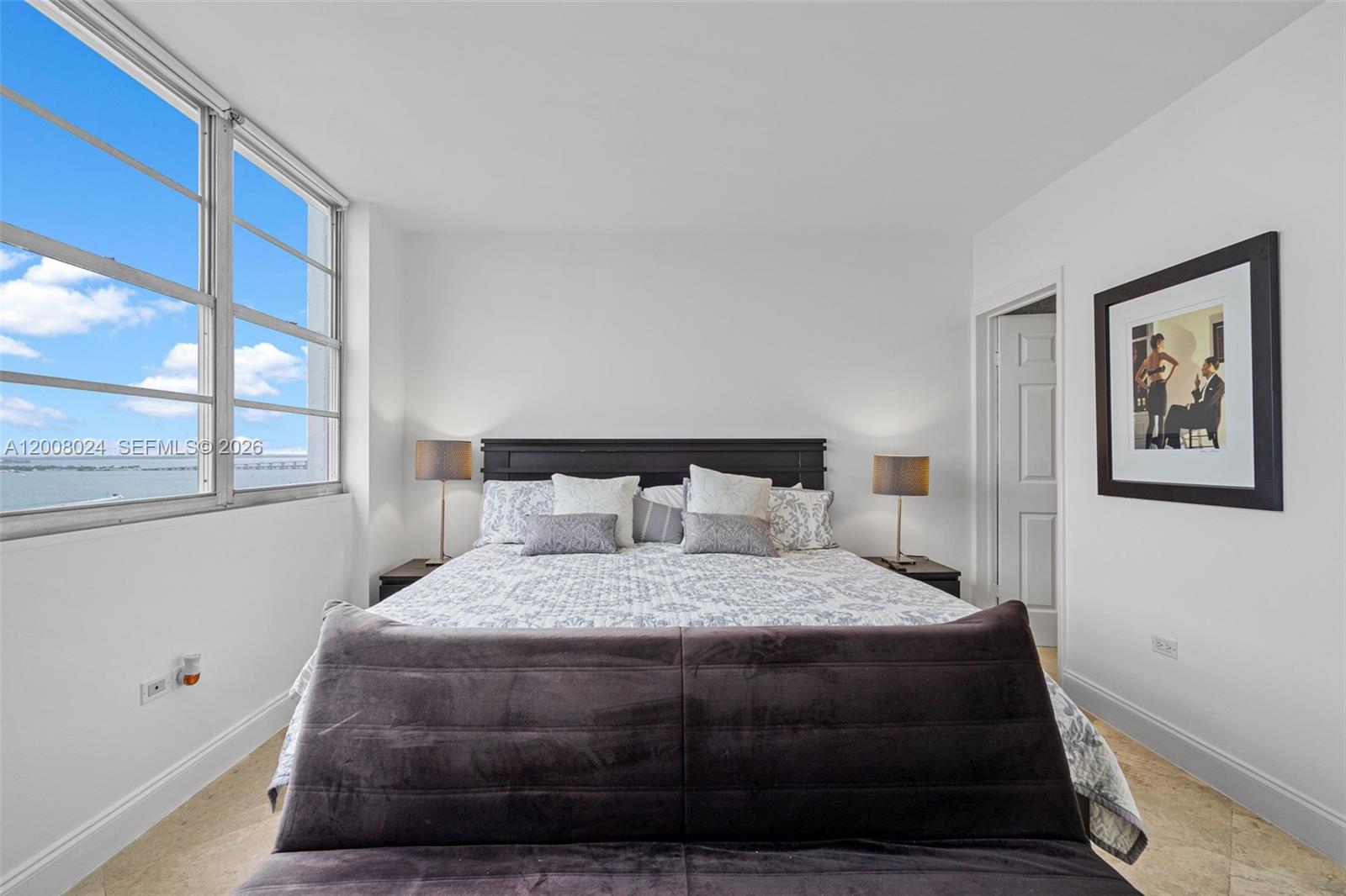 905 Brickell Bay Dr # 1830