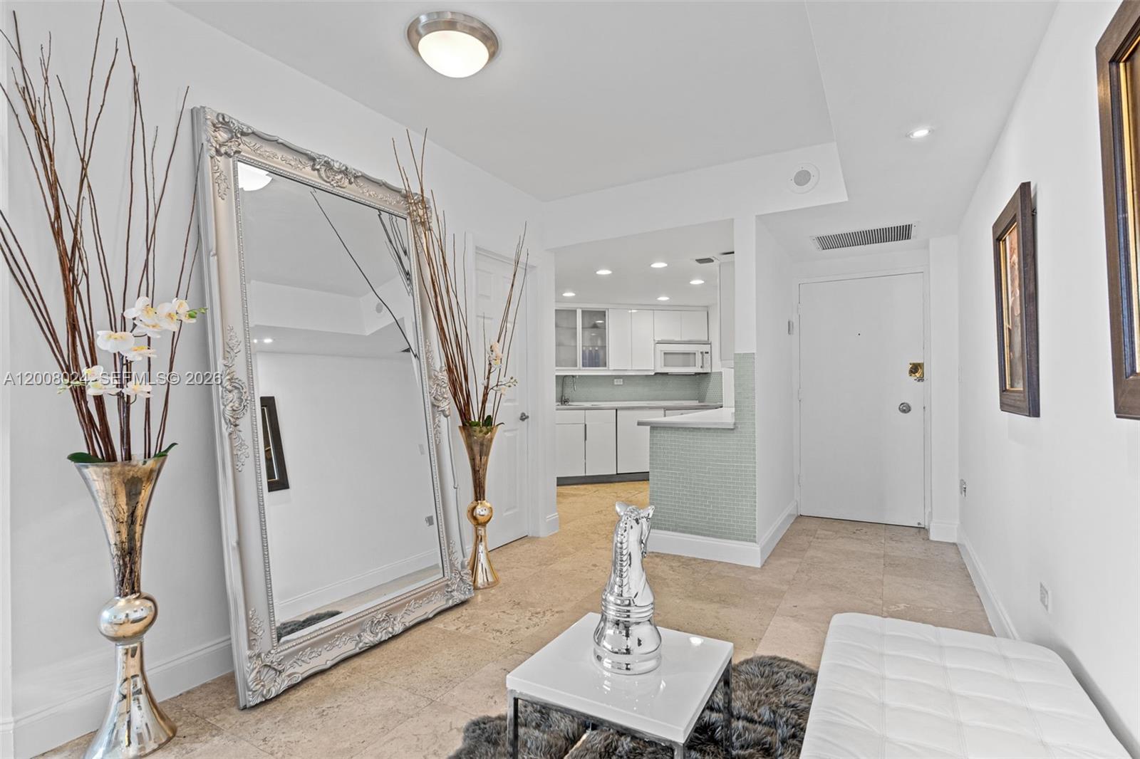 905 Brickell Bay Dr # 1830