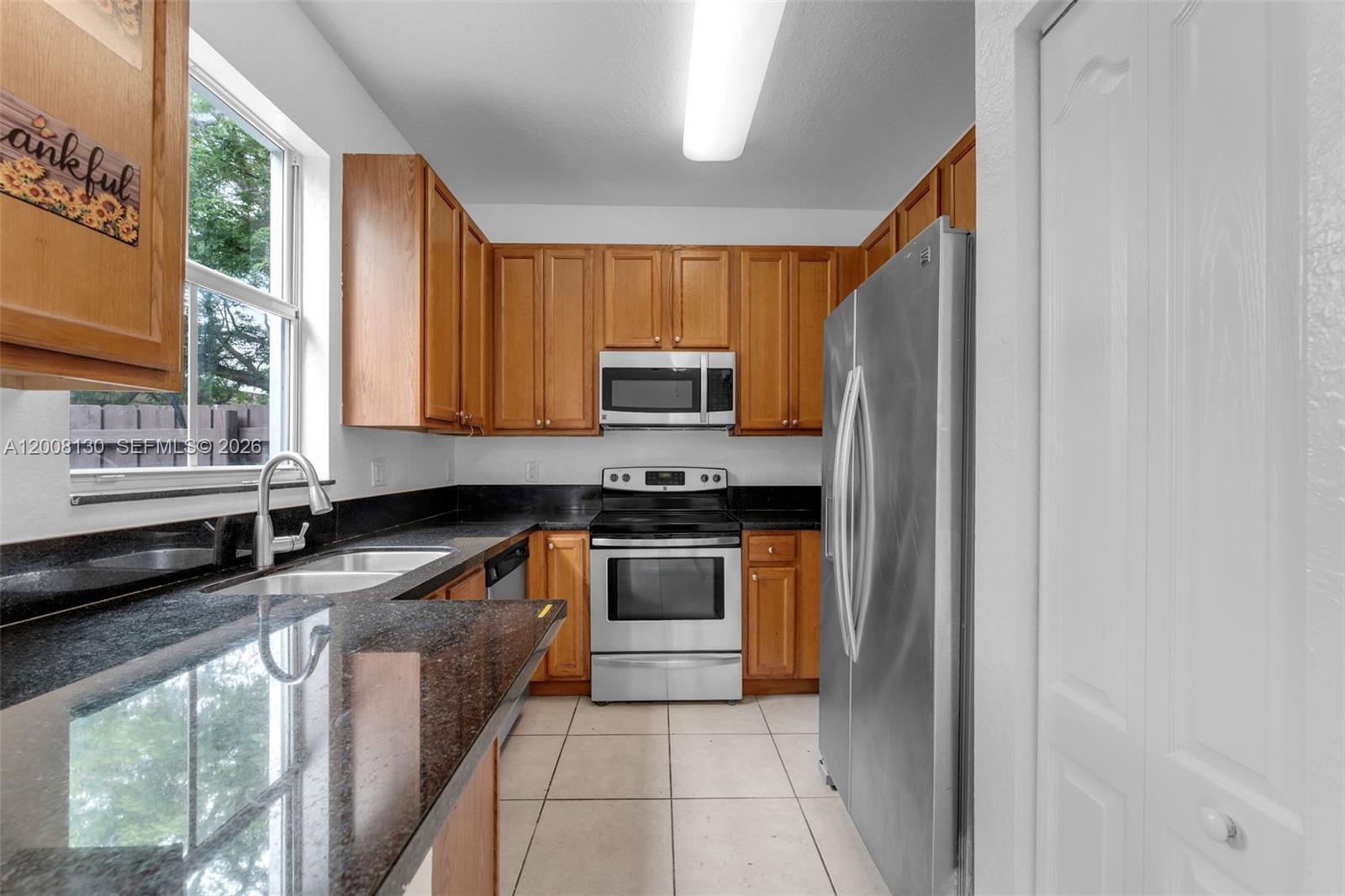 1072 NE 30th Ave