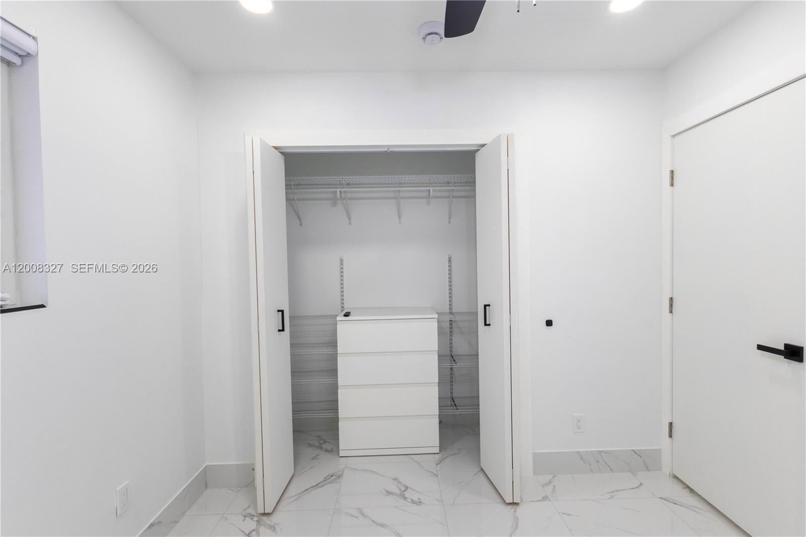3001 SW 35th Ave Unit: front