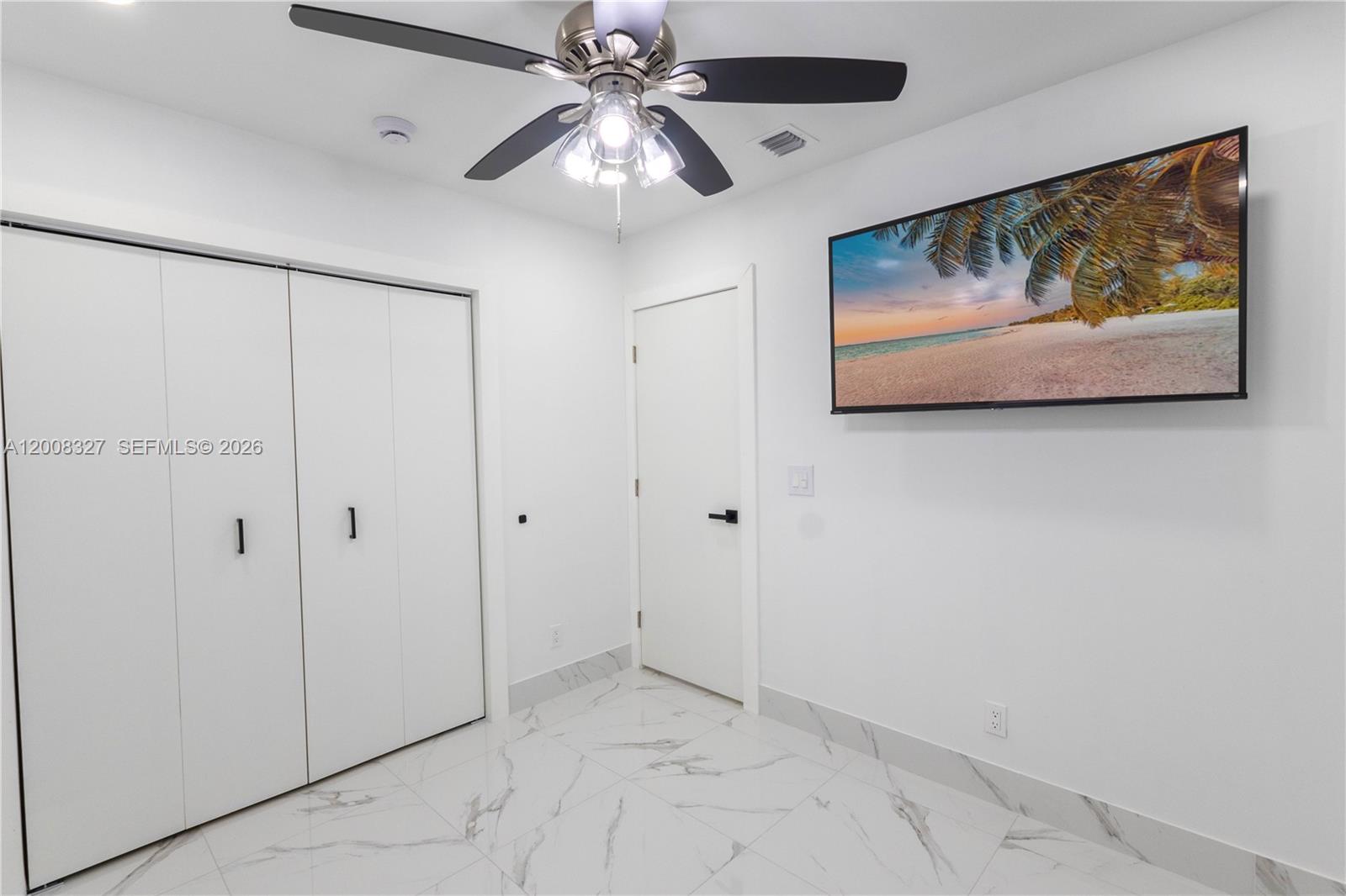 3001 SW 35th Ave Unit: front