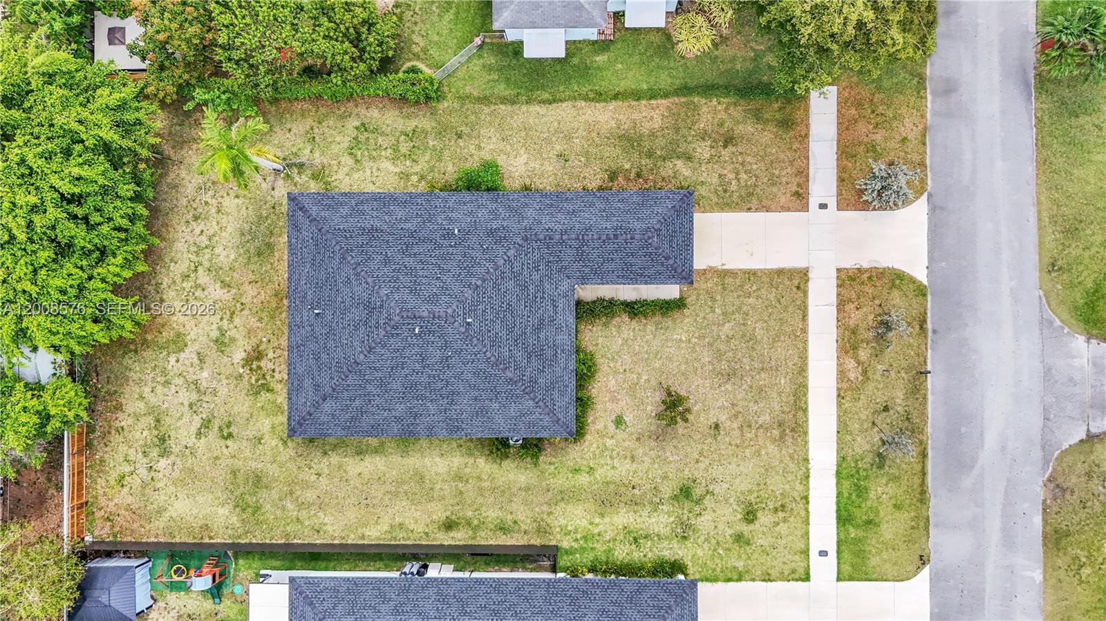 152 NW 18 St