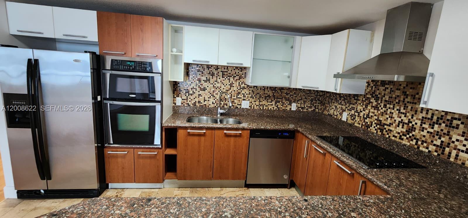 170 SE 14th St # 1408