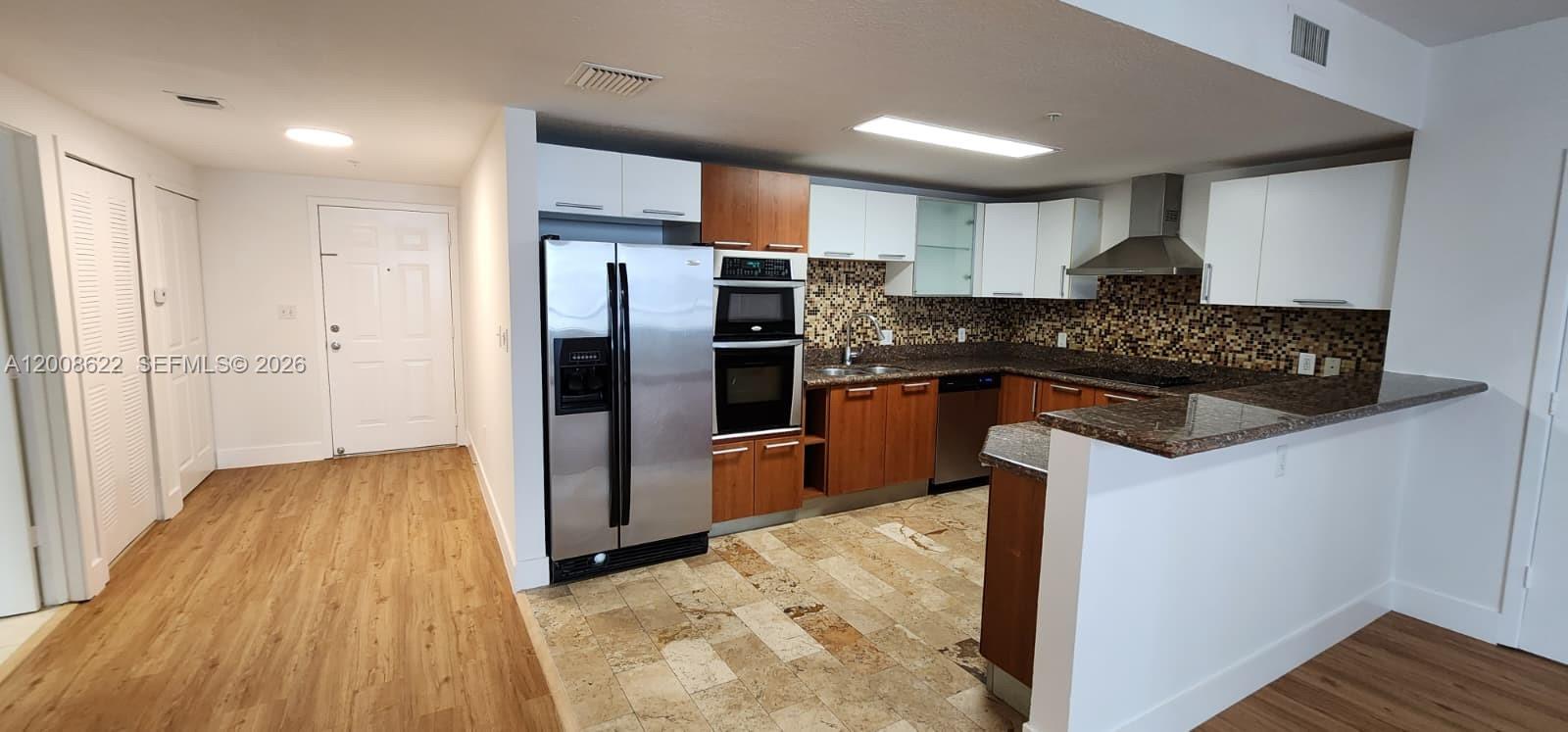 170 SE 14th St # 1408