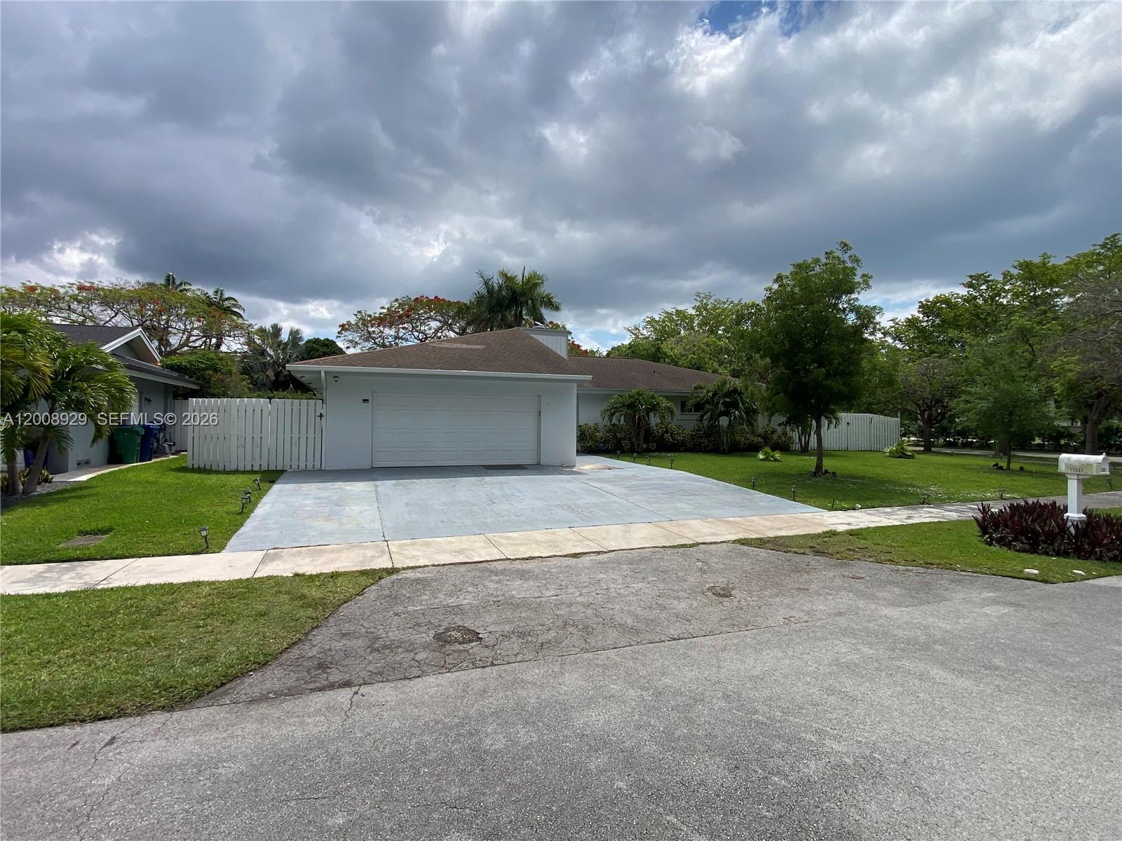 11121 SW 110th Rd # 11121