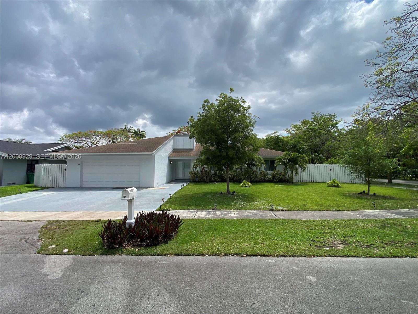 11121 SW 110th Rd # 11121