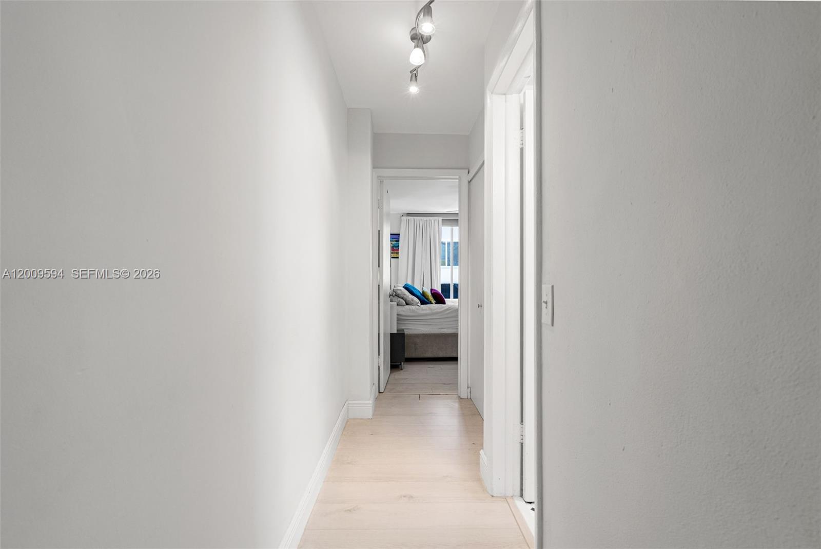 915 Jefferson Ave # 2E