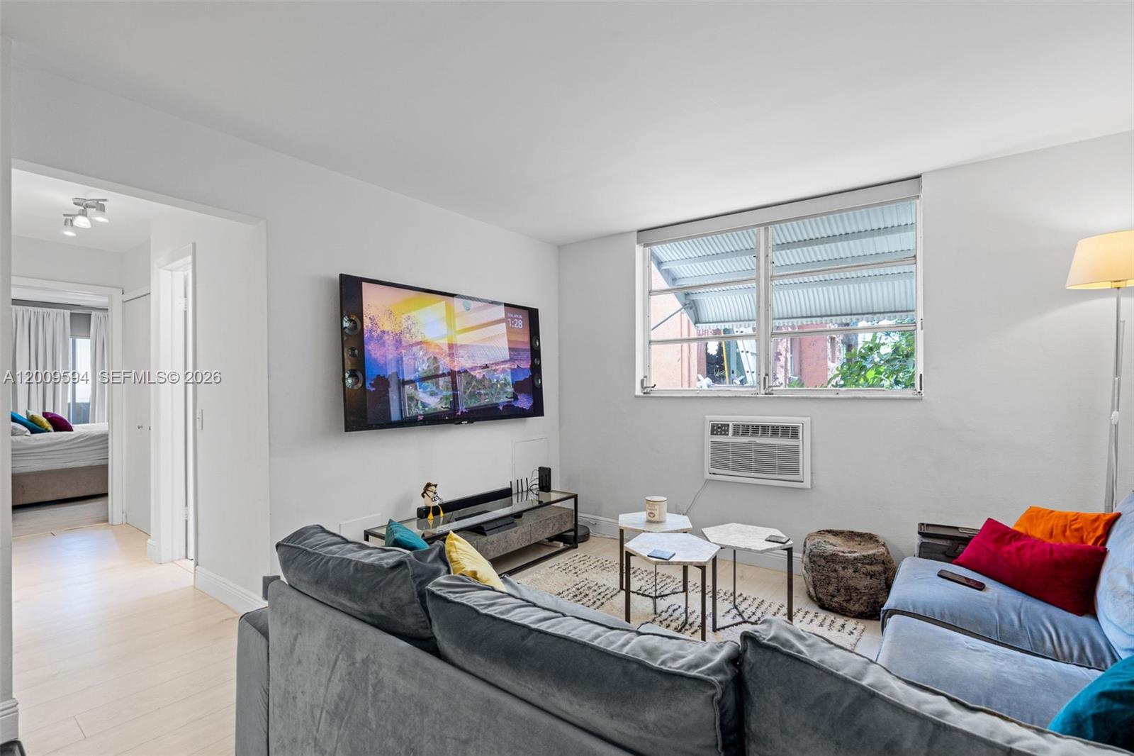 915 Jefferson Ave # 2E