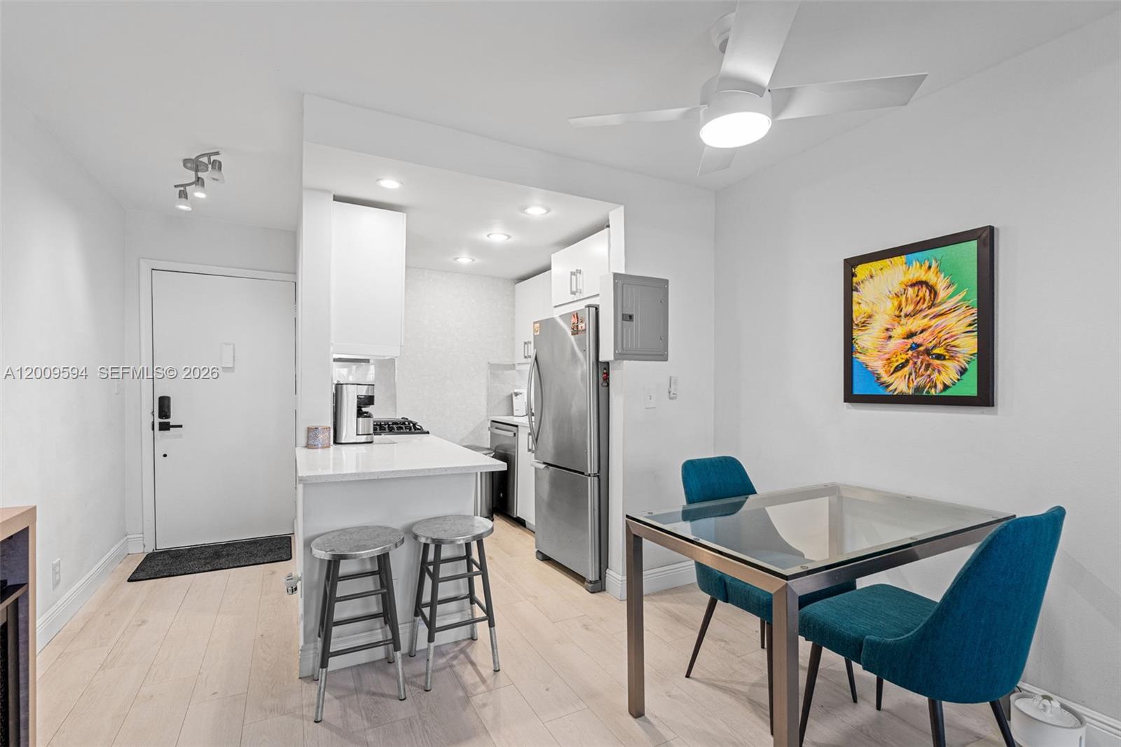 915 Jefferson Ave # 2E
