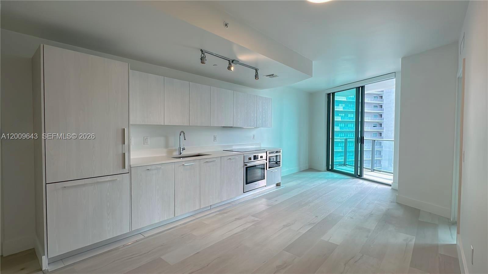 501 NE 31st St # 1107