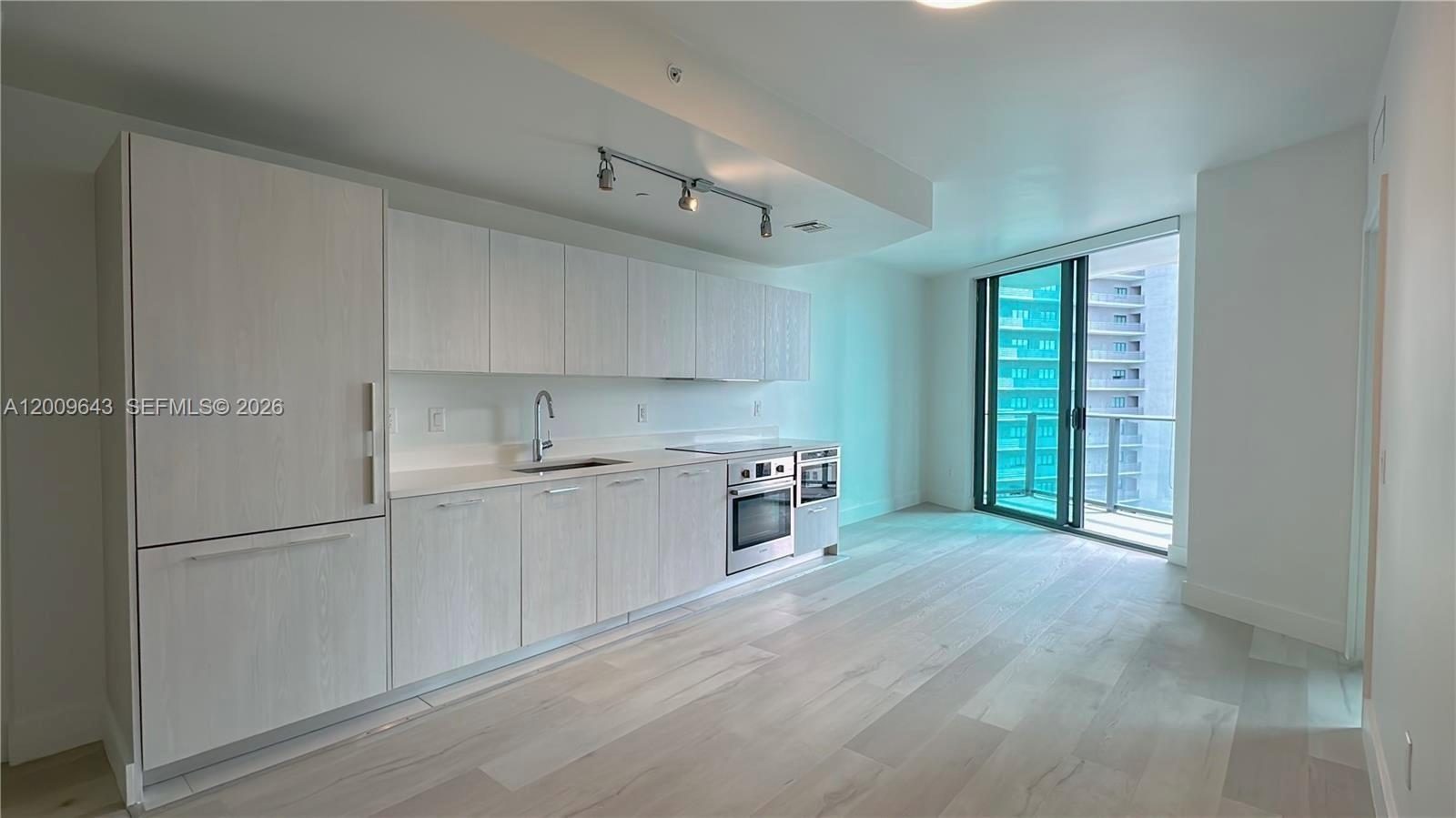 501 NE 31st St # 1107